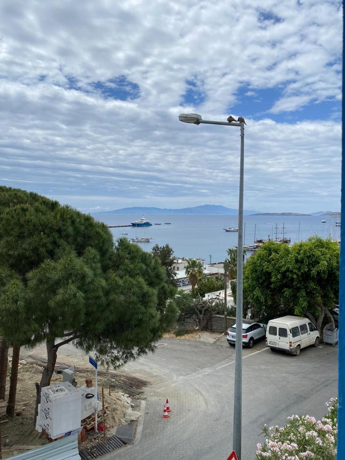 Izan Villa Bakis Apartments Bodrum ภายนอก รูปภาพ