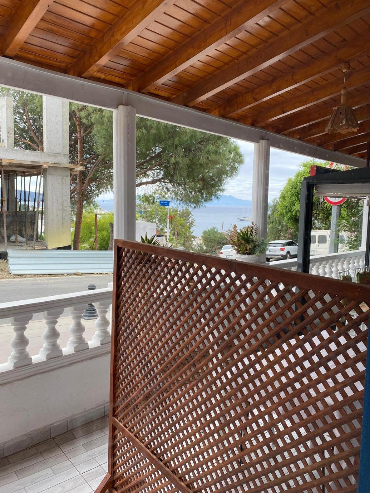 Izan Villa Bakis Apartments Bodrum ภายนอก รูปภาพ