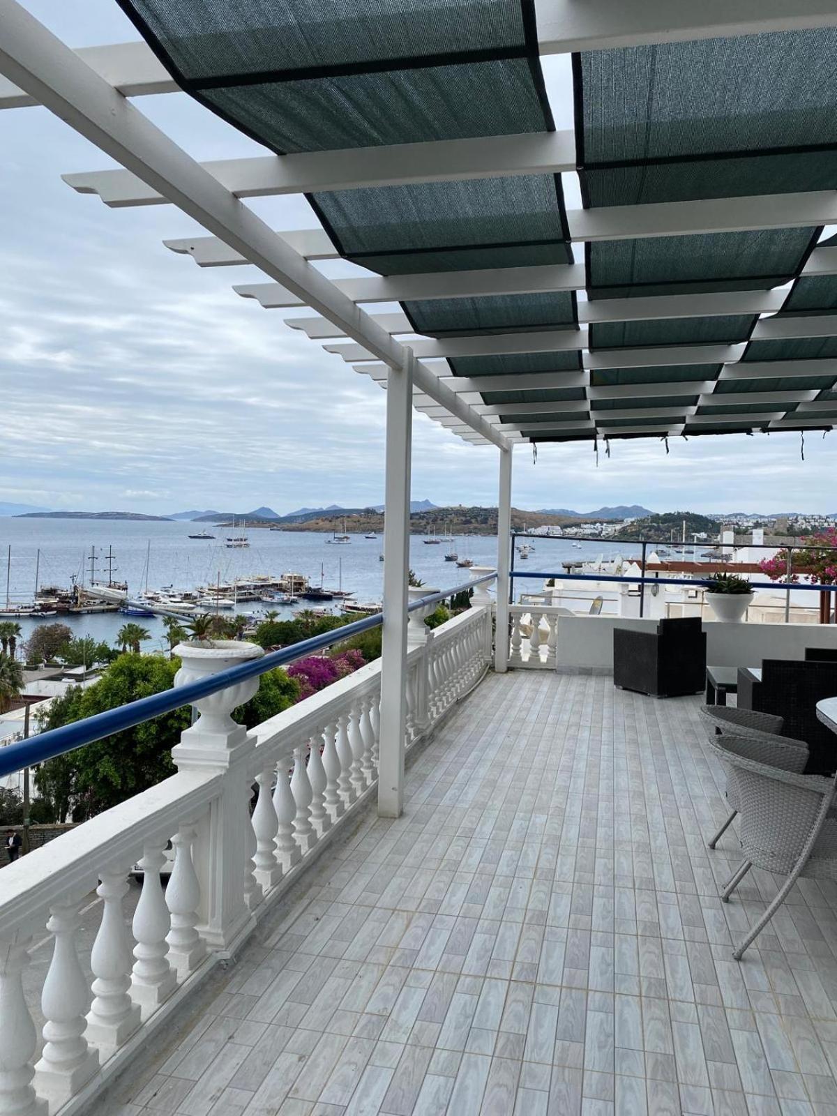 Izan Villa Bakis Apartments Bodrum ภายนอก รูปภาพ