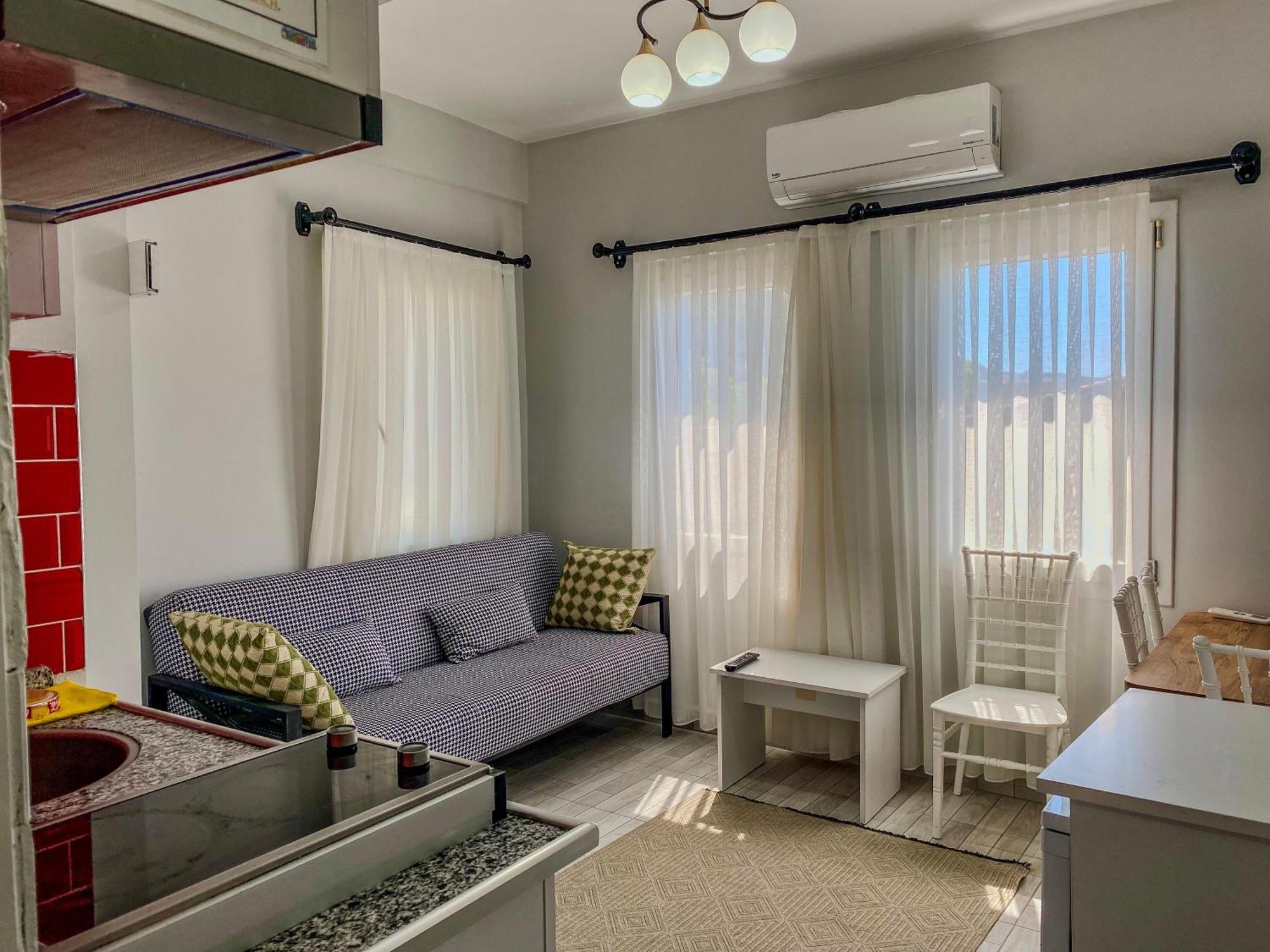 Izan Villa Bakis Apartments Bodrum ภายนอก รูปภาพ