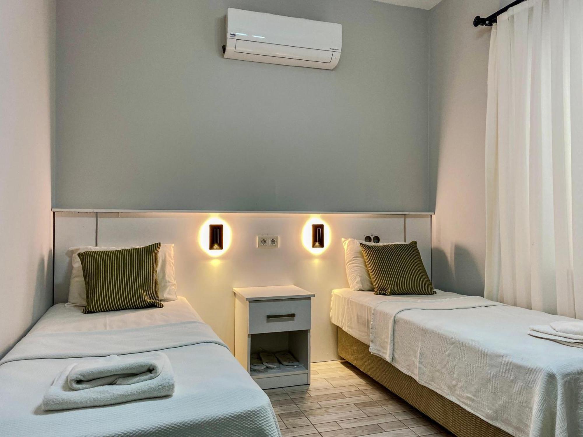 Izan Villa Bakis Apartments Bodrum ภายนอก รูปภาพ